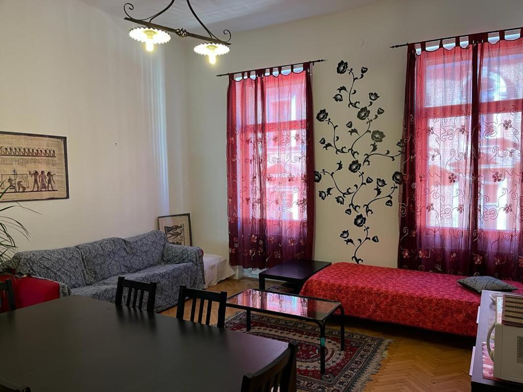 Anna 2 Bedrooms 2 Bathrooms 6 Bikes Budapest Eksteriør billede