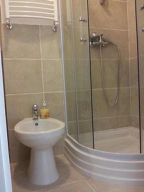 Anna 2 Bedrooms 2 Bathrooms 6 Bikes Budapest Værelse billede
