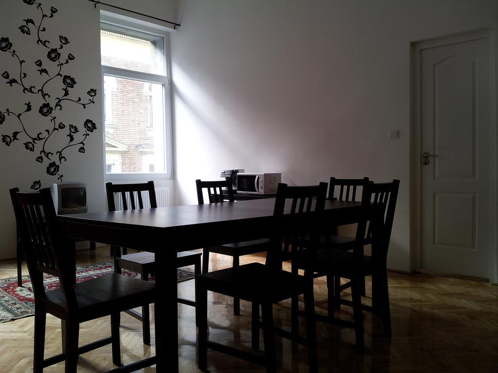 Anna 2 Bedrooms 2 Bathrooms 6 Bikes Budapest Værelse billede